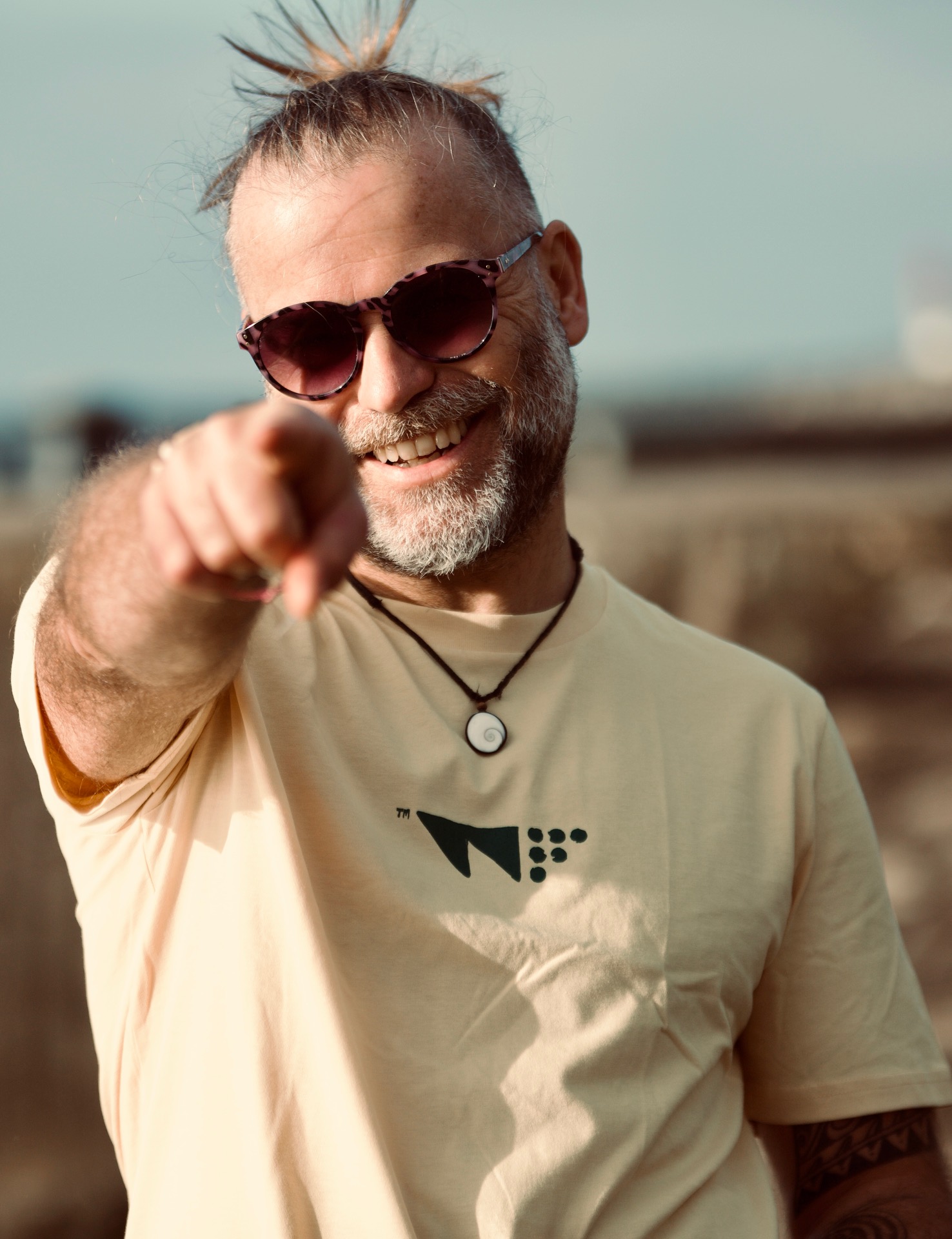 WF LOGO T _ man